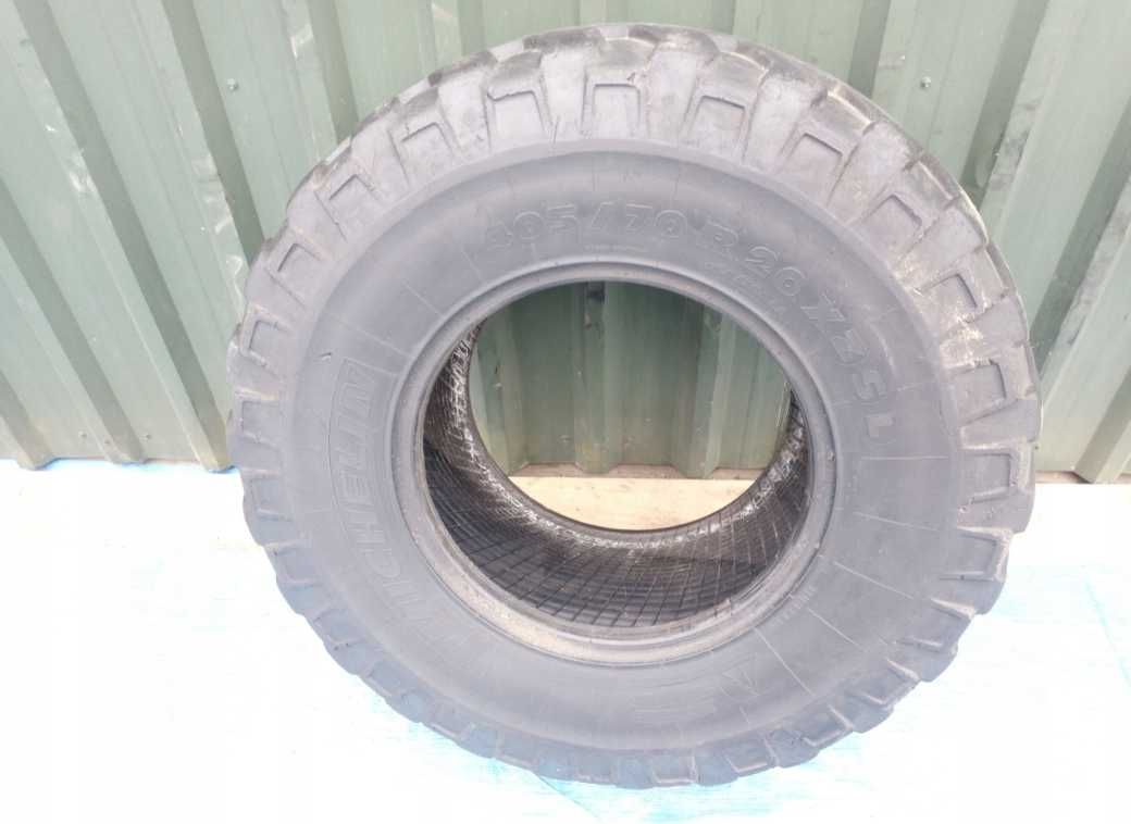Opona Michelin 405/70 - R 20 16.0/70 Xzsl