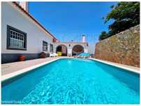 Funcional e acolhedora moradia T3+2 com piscina em Barrosa, Benavente.