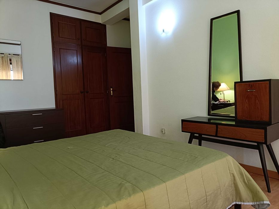 oportunidade única - elegante t1 na 1ª linha frente ao mar