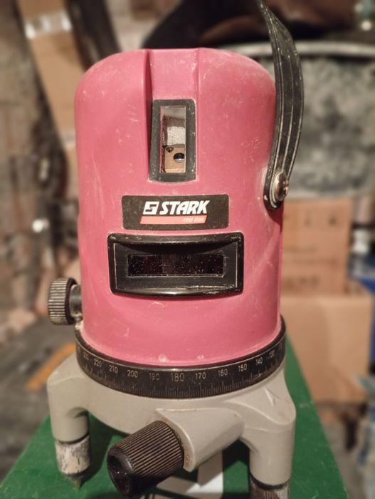 Оренда лазерного нівеліра.