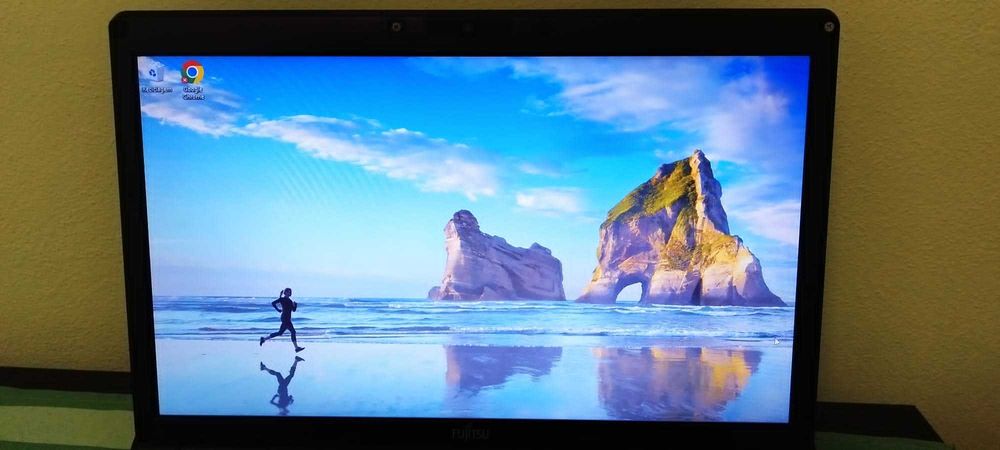 Computador Fujitsu com i5