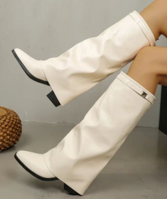 Жіночі стильні чоботи сапоги