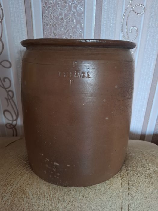 Garnek kamionkowy  4  litrowy