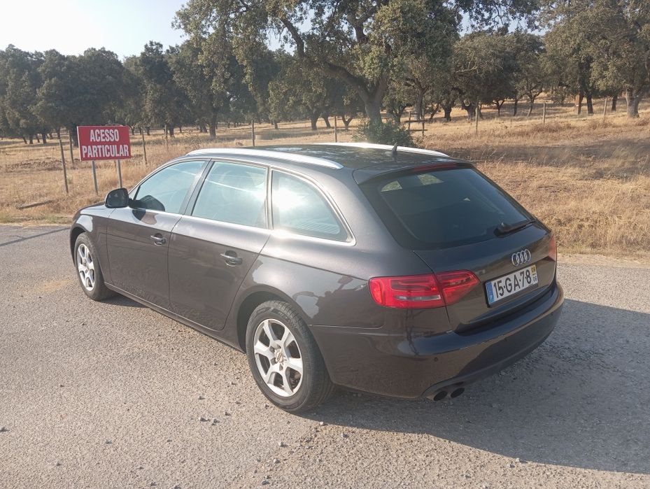 Vendo Audi A4 Avant b8 2.0 TDI 143 CV de 2008