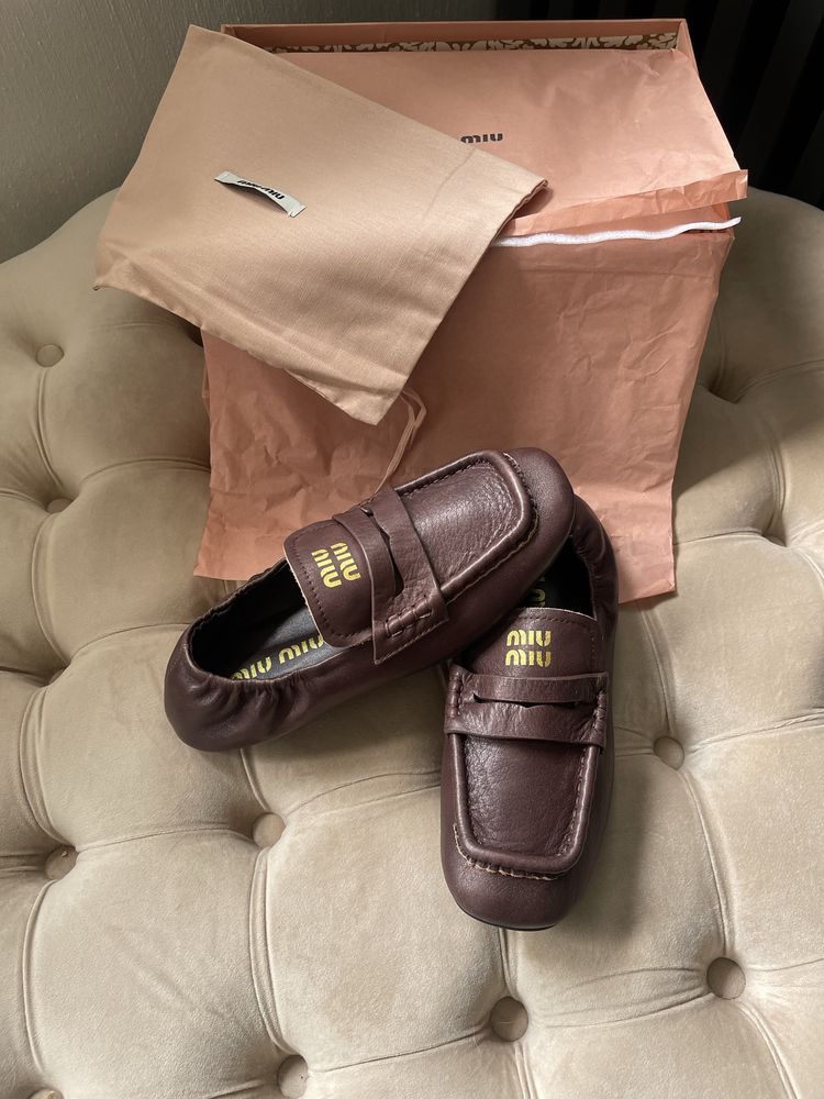 Mokasyny Miu Miu 36