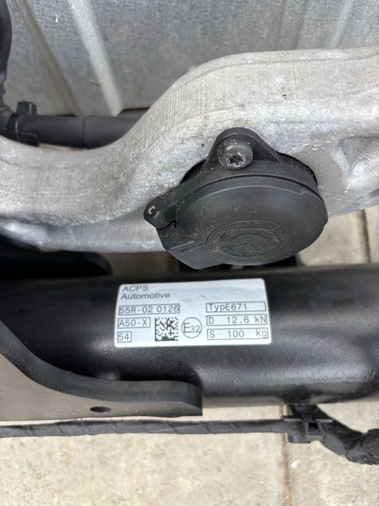 Фаркоп,Гачок електричний bmw g60 g61 g90 5a07097
