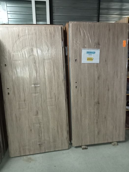 Drzwi zewnętrzne metalowe 90prawe