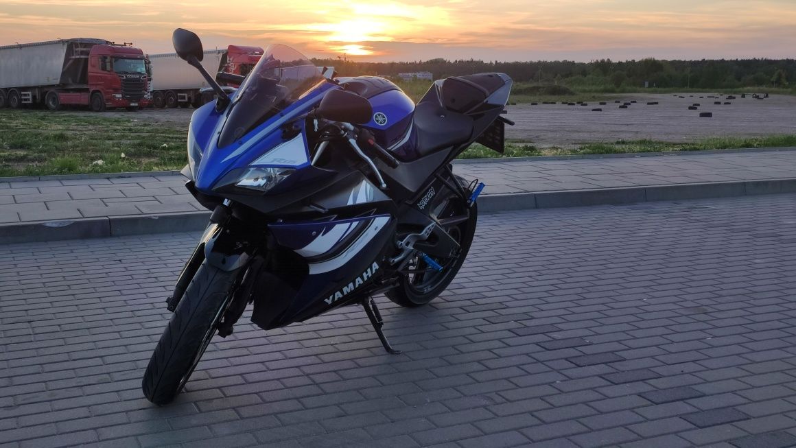 Yamaha YZF - R125