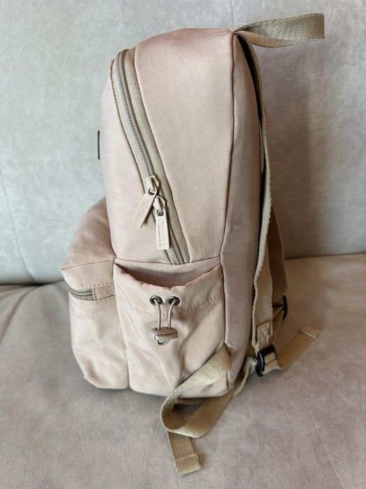 Легкий та місткий рюкзак Puma