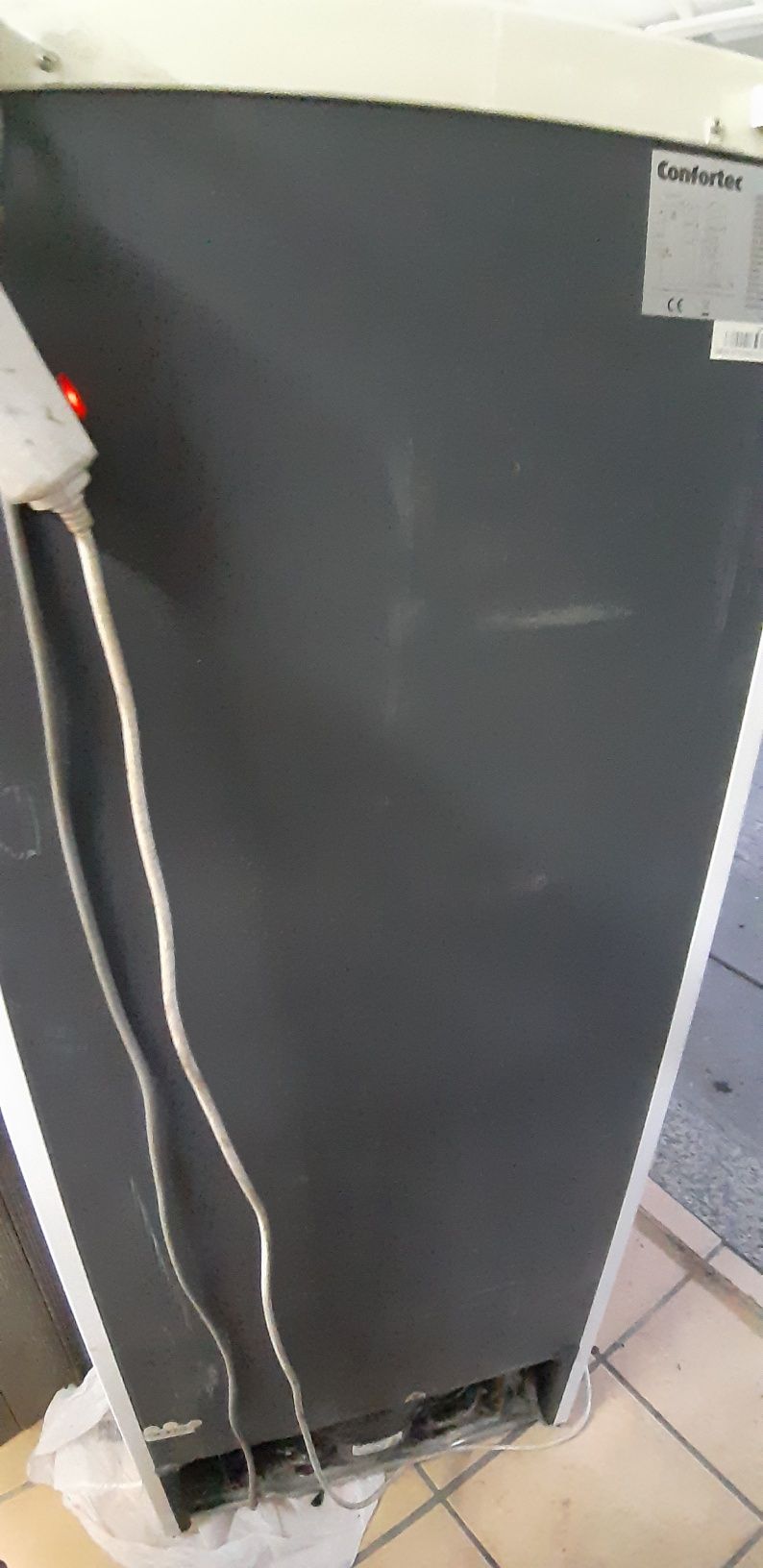 Frigorifico em ótimo estado e a funcionar muito bem