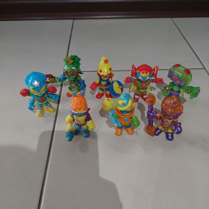 Super  zings Super Zings