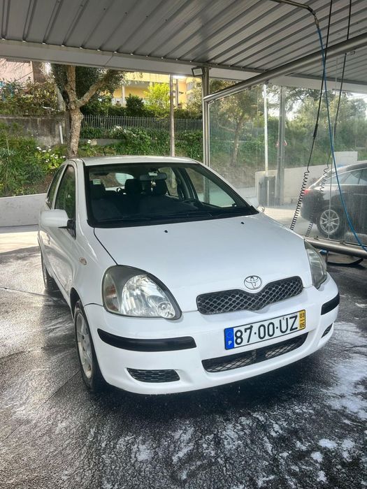 Toyota yaris 2003