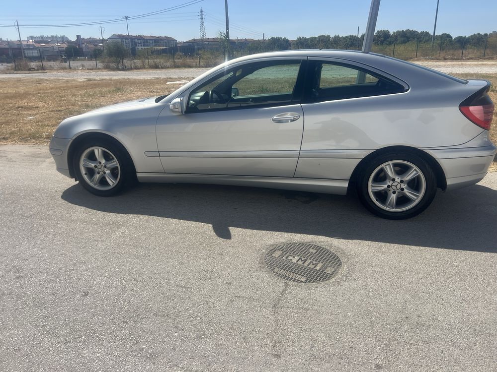 Mercedes coupe   220 cdi