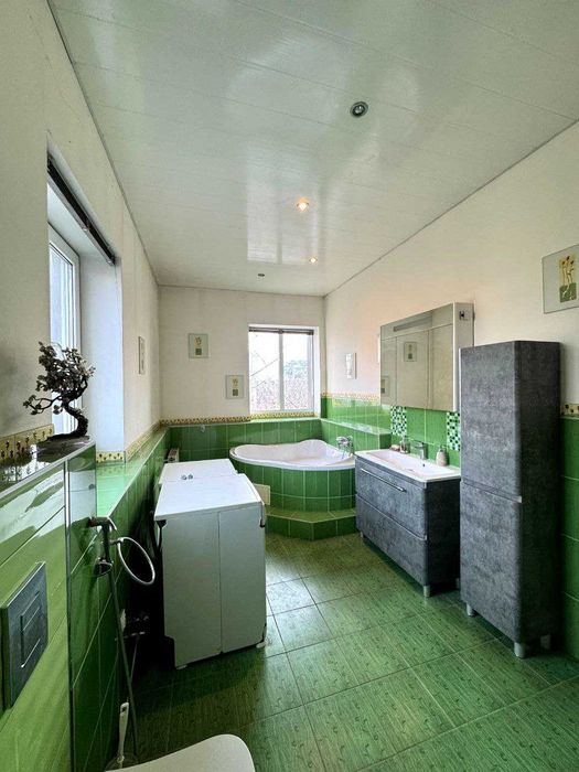 Терміновий продаж будинку 288 кв.м. Мила, Стоянка, Бузова