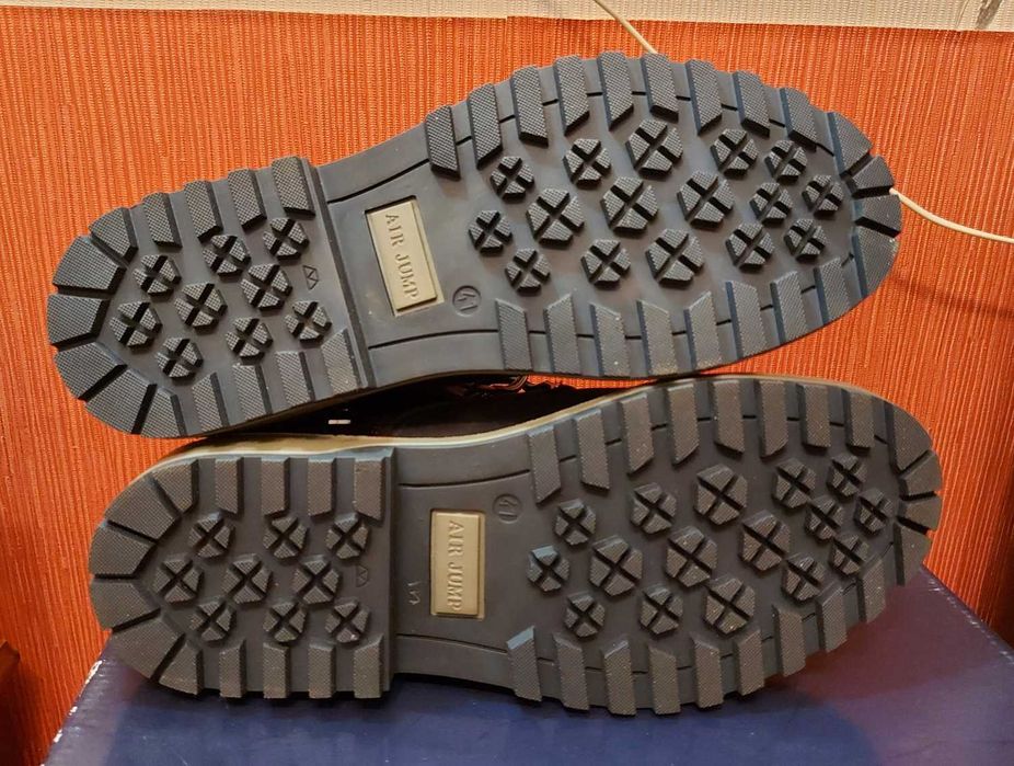 Ботинки зимние с натуральной кожи Mitro 41 р.