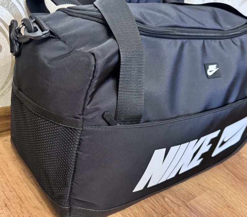 Сумка спортивна Nike