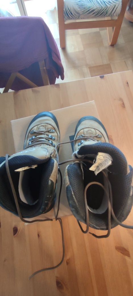 Buty górskie Quechua