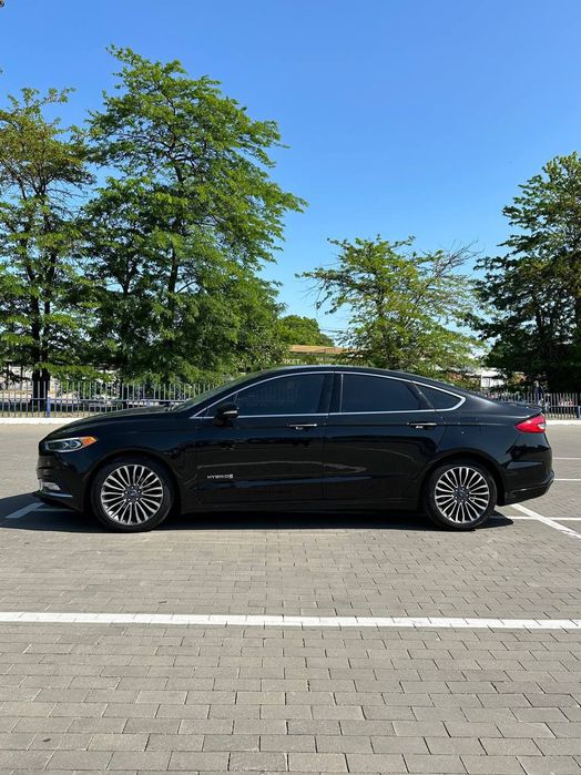 Ford Fusion Hybrid 2018