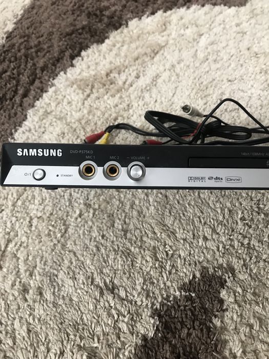 Dvd плеєр Samsyng 700 грн торг