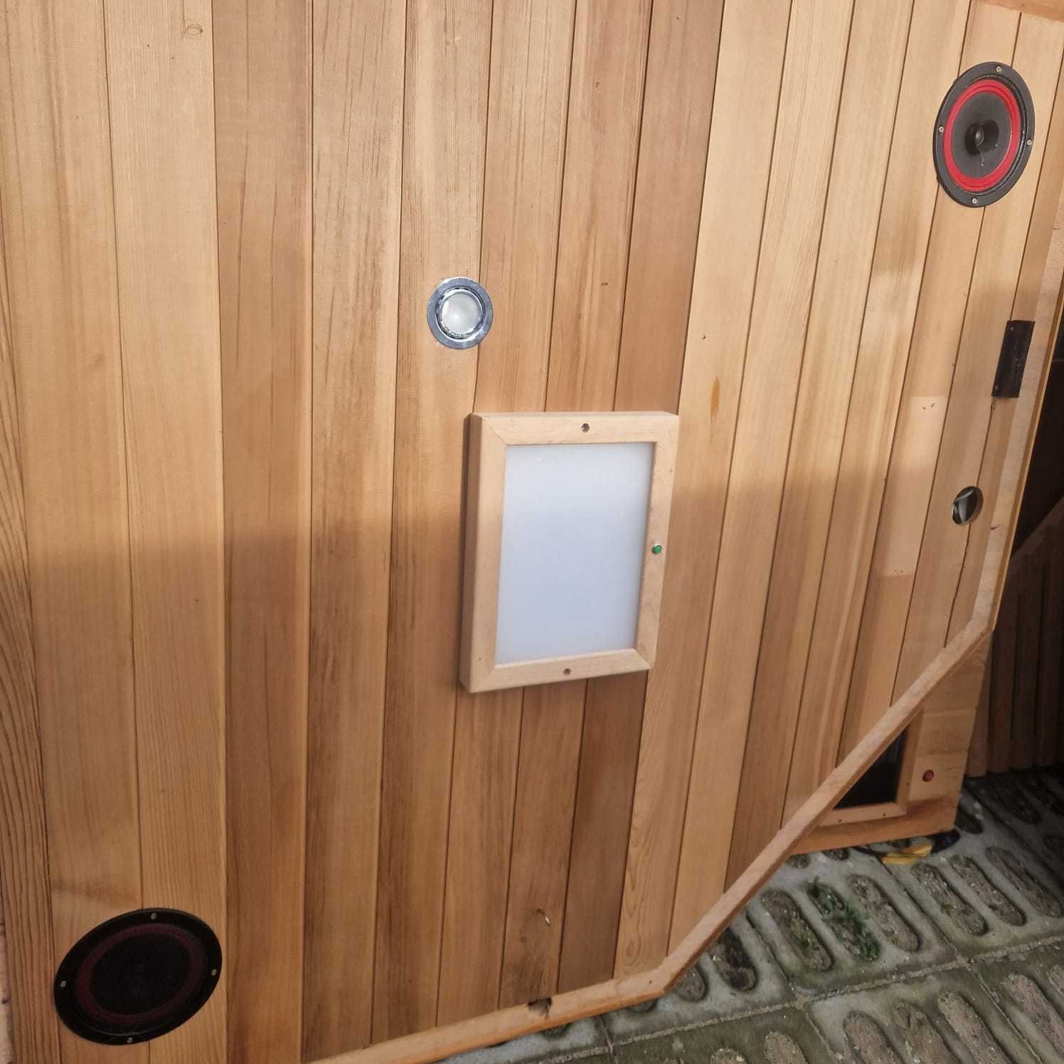 Sauna infra red podczerwień narożna 230V RADIO 2 Ławki na 4 osoby
