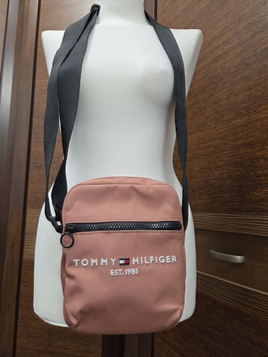 Torebka listonoszka Tommy Hilfiger