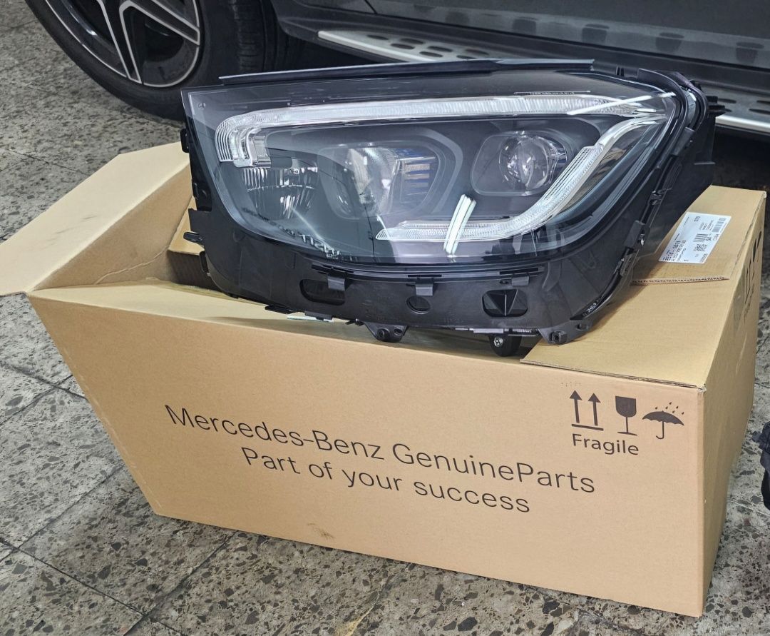 Farol original nunca usado mercedes glc coupe