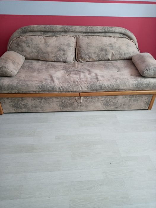 Sofa kanapa rozkladana z poduszkami