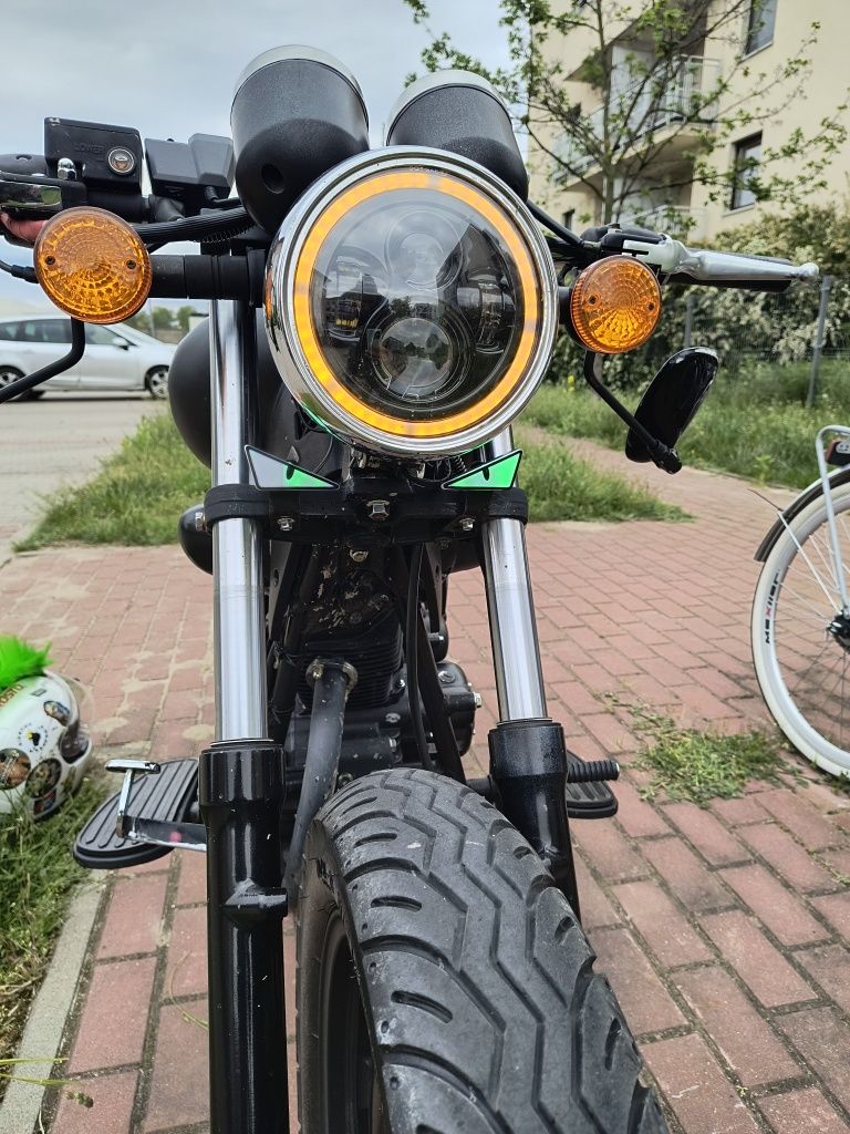 Motocykl 125 BOBBER