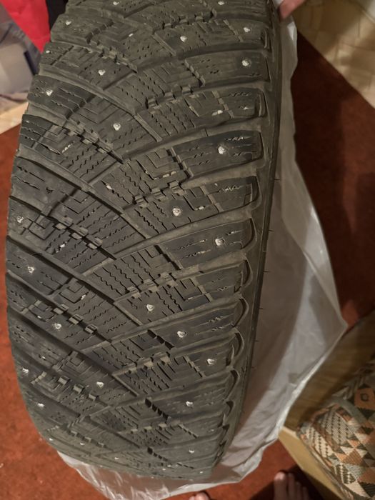 Резина, колеса Goodyear UltraGrip Ice Arctic SUV 225/65 R17 102T