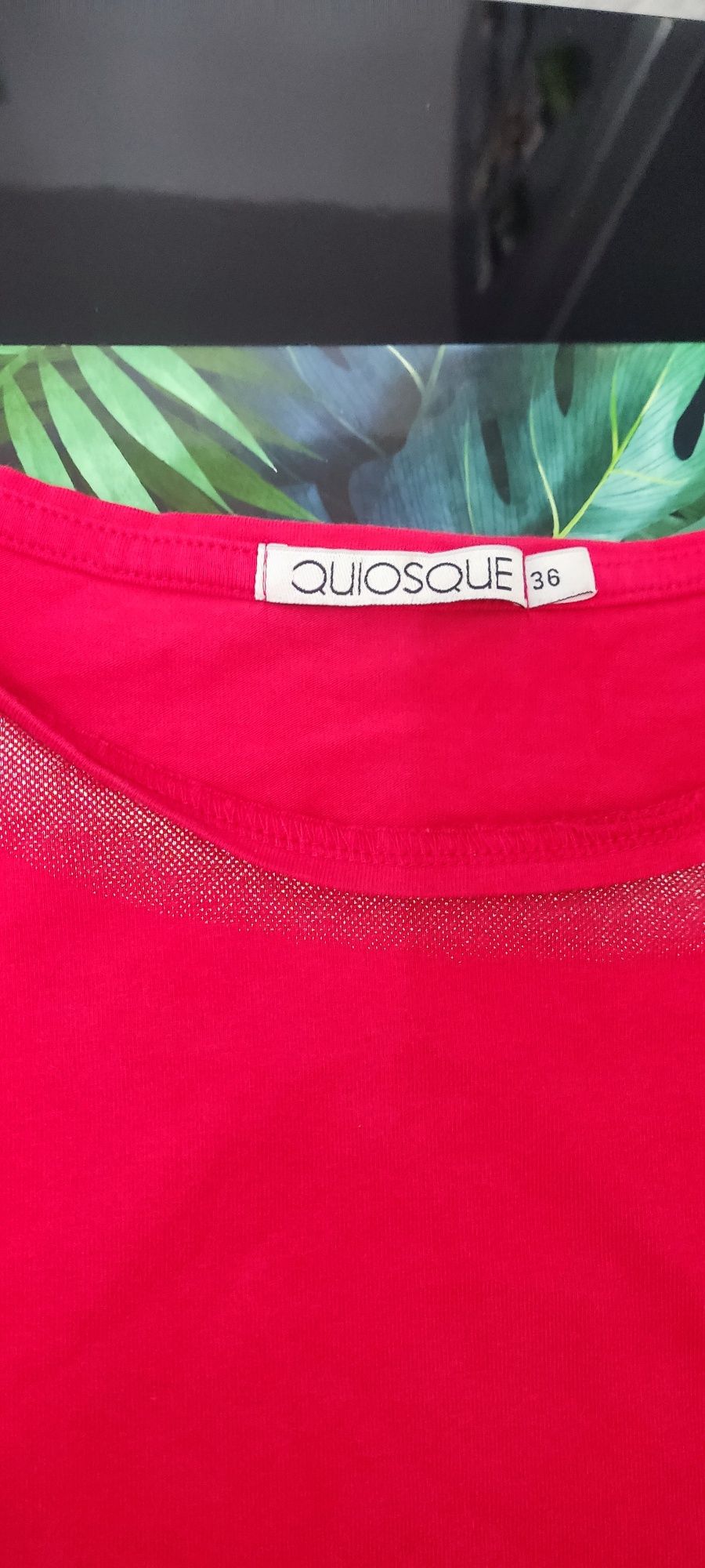 T shirt czerwony marki Quiosque