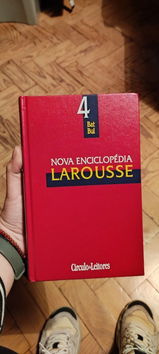 Coleção enciclopédia Larousse