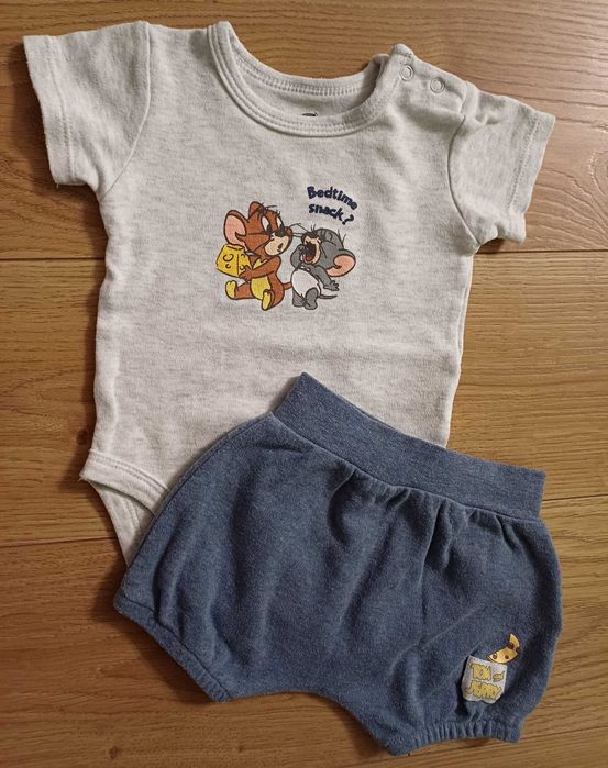 Zestaw body i spodenki rozm. 62 / Cool Club Smyk