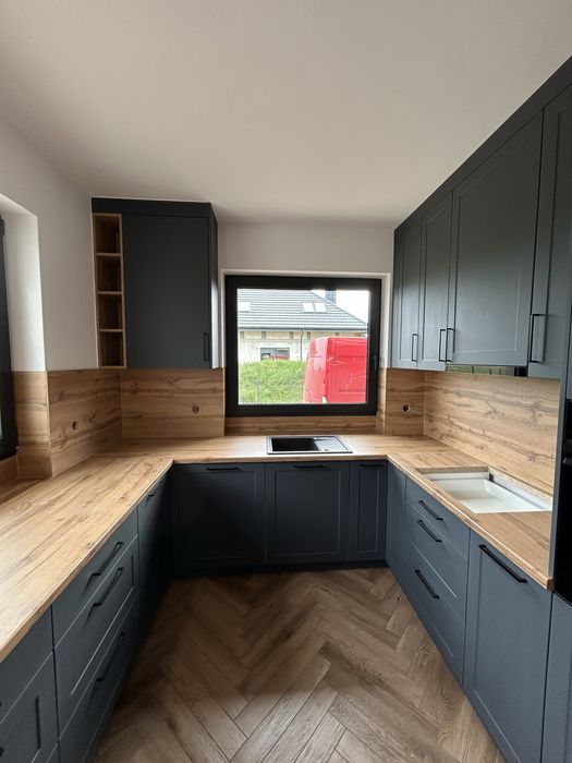 STOLARZ – Meble na wymiar | Marki / Warszawa / Okolice