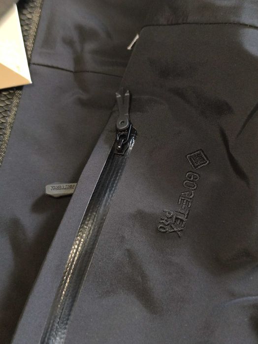 Вітровка Arcteryx alpha sv Beta LT