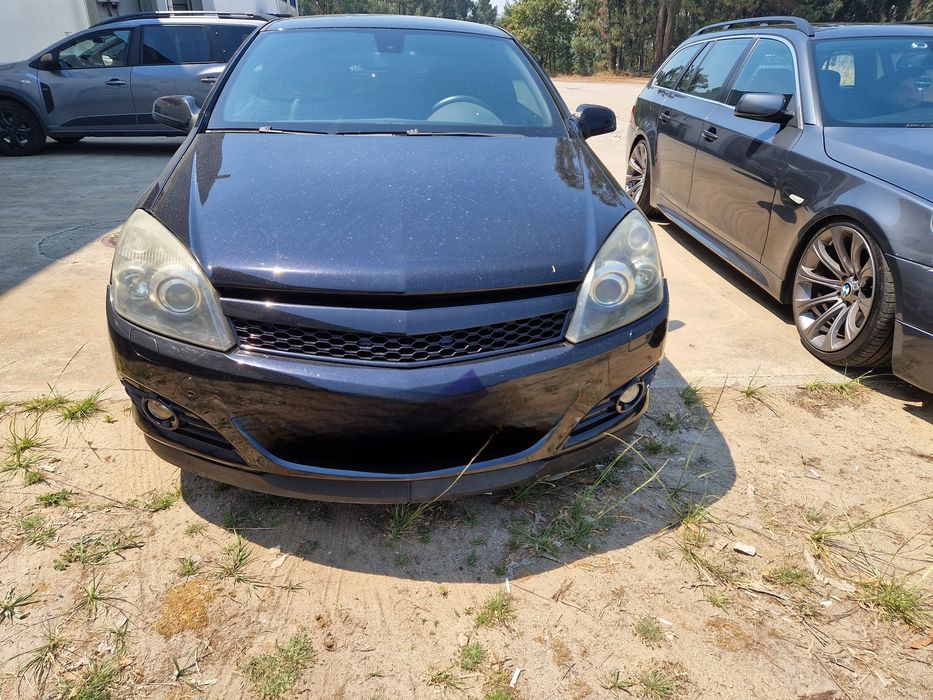 Opel Astra gtc 1.9 150 cv