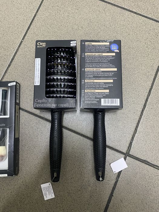 Щітка для волосся професійна