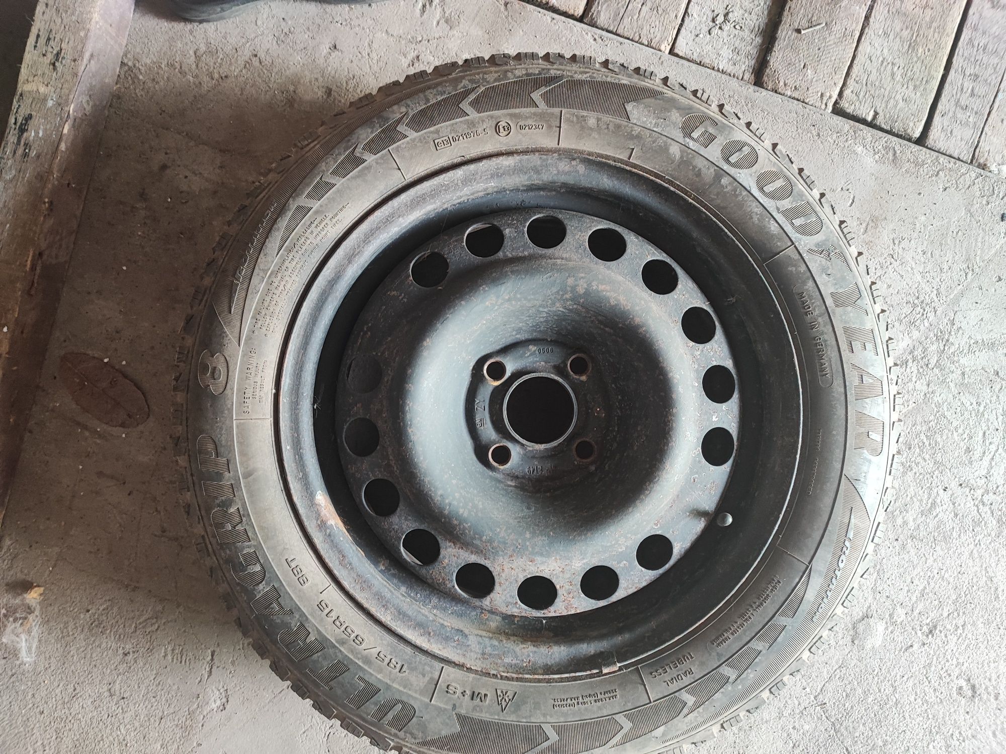 Шина + диск 185/65 r15