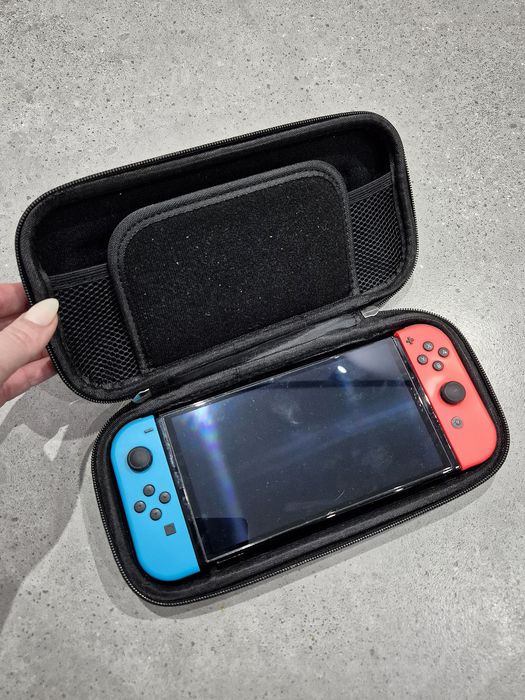 Nintendo Switch OLED 6x gra Minecraft Mario Fifa