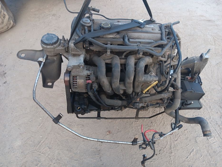 Ford Focus mk1 I silnik kompletny z osprzętem 1.4 16v zetec skrzynia