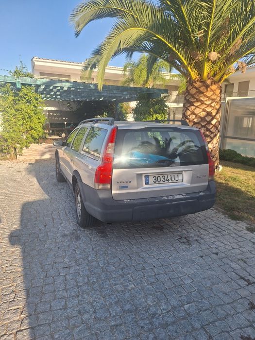 Volvo XC70 Cross Country 2.4 D5 Automática – Excelente estado