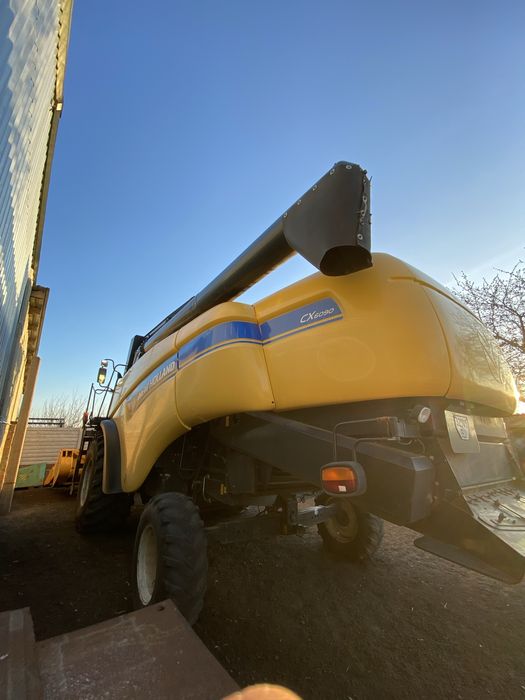 Зернозбиральний комбайн New Holland cx 6090