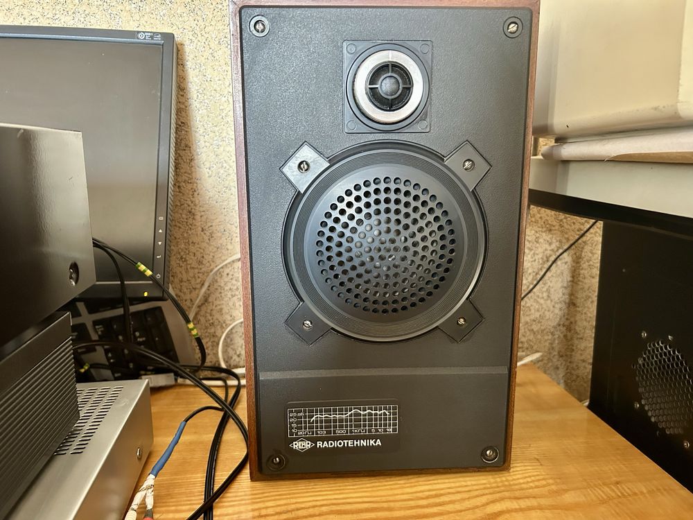 Кассетная дека Grundig CCF 5300