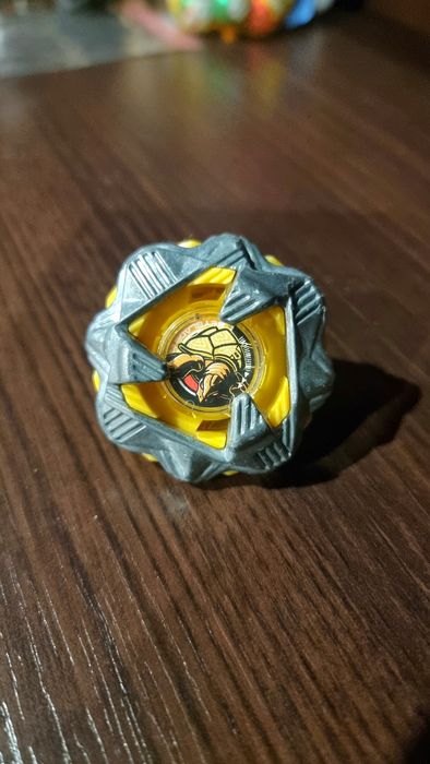 Black Shell 9-80 N Beyblade x