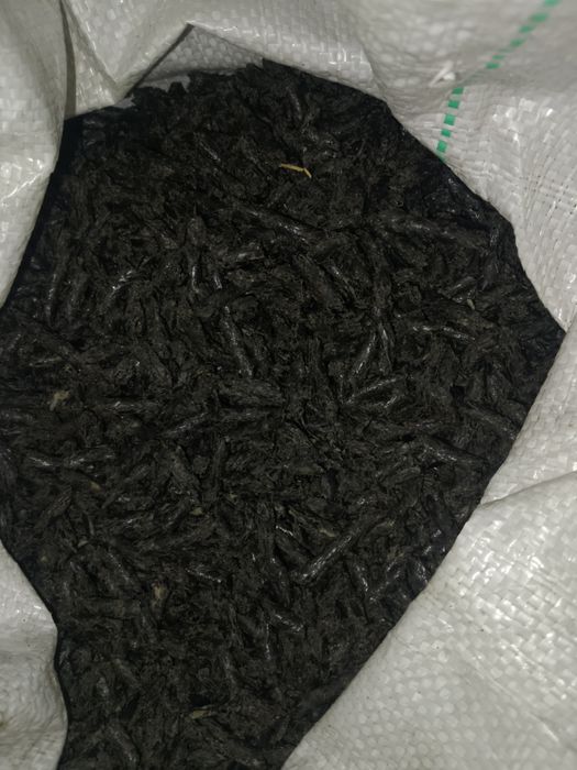 Продам макуху соняшникову