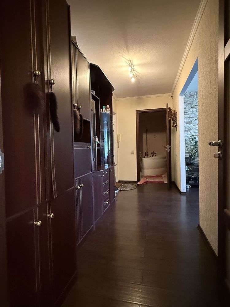 Продаж квартири 2 кім. в центрі по вул. Нова