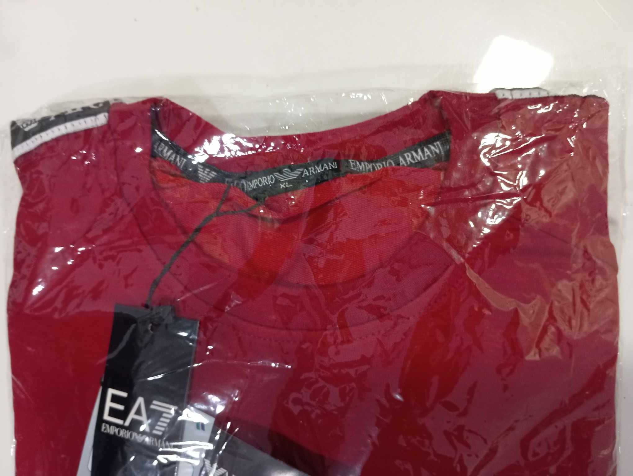 Bluza Emporio Armani, lampasy na ramionach, hit sezonu, czerwona S