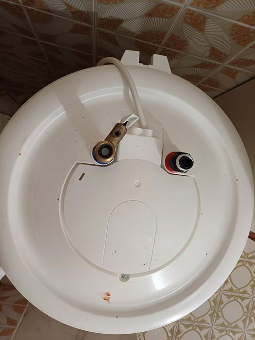 Vende se termoacumalador de 100 litros