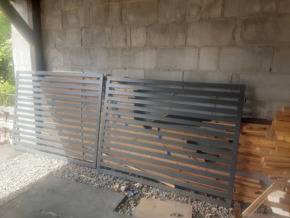 Brama dwuskrzydłowa 4m  szerokość,  1,5m wysoka