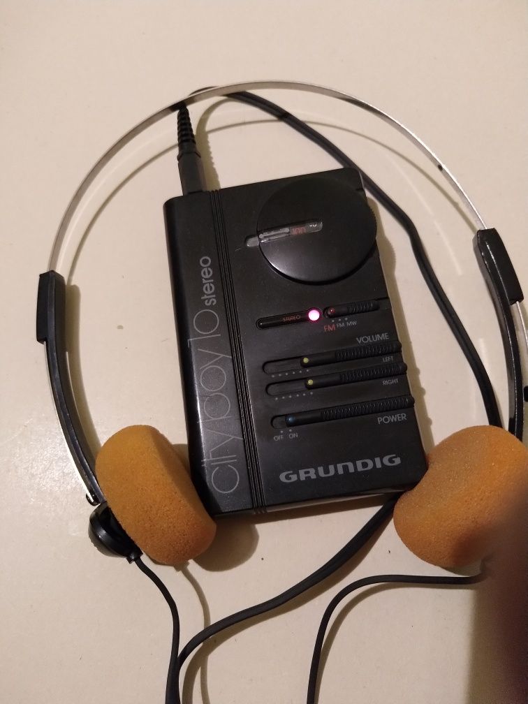 Radyjko z PRL Grundig city boy 10
