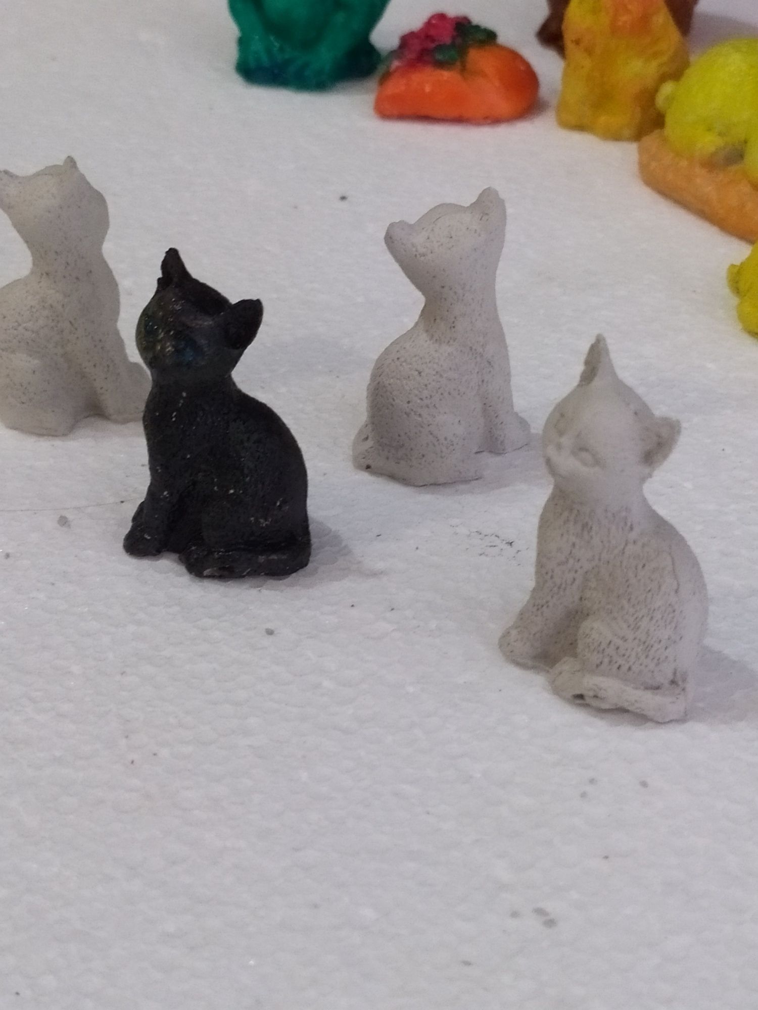 Kot figurka do samodzielnego pomalowania.
Rozmiar: wysokość 4,5cm.
F
